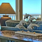 Oceanfront Paradise With Pool Access - 0606 Condo