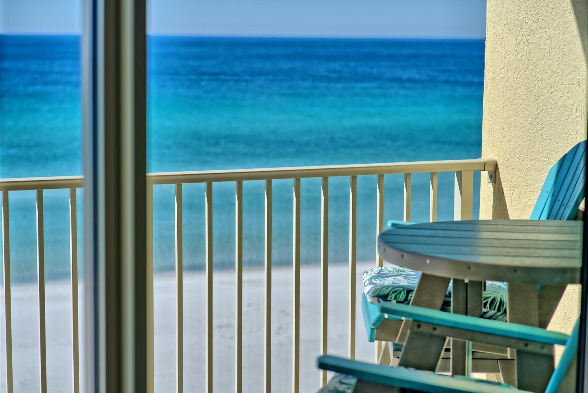 Oceanfront Paradise With Pool Access - 0606