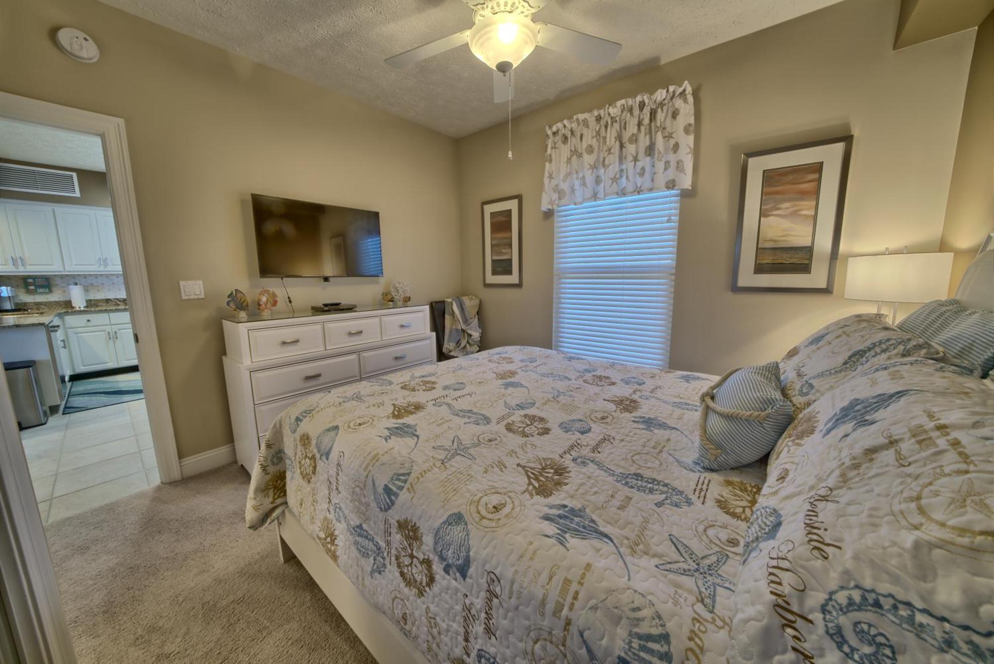 Apartment Oceanfront Paradise With Pool Access - 0606